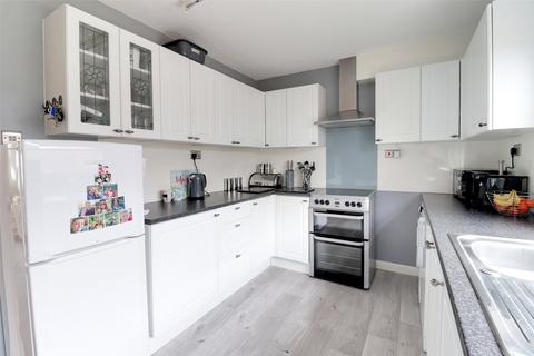37 Castle Meadows, Launceston, PL15 7DZ