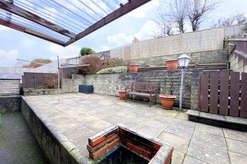 37 Castle Meadows, Launceston, PL15 7DZ