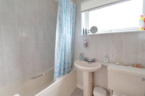 37 Castle Meadows, Launceston, PL15 7DZ