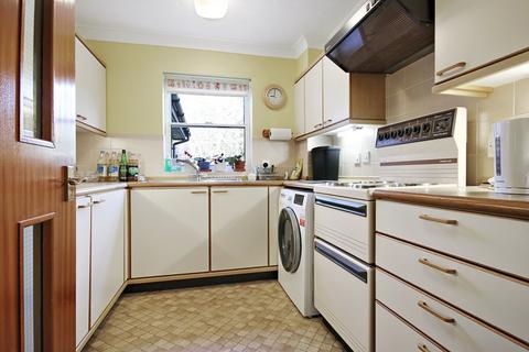 2 bedroom flat for sale, Fairfield Road, East Grinstead, RH19