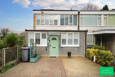 4 bedroom terraced house for sale, Woodside Park Road, London, N12