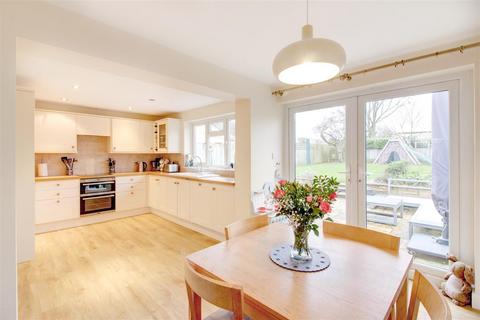 3 bedroom detached house for sale - 4 The Dawneys, Crudwell