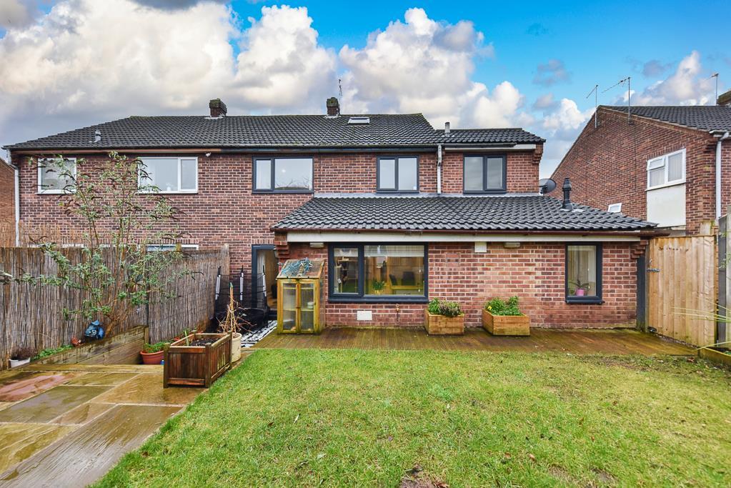 Cromwell Crescent, Lambley, Nottingham, NG4 4PJ 3 bed semidetached