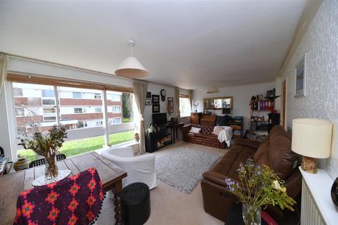 2 bedroom flat for sale, Oak Hill Drive, Birmingham B15