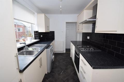 3 bedroom flat for sale, Reading Road, South Shields