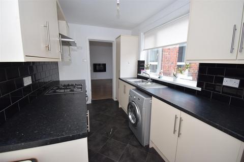 3 bedroom flat for sale, Reading Road, South Shields