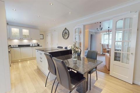 1 Ash Croft, Bradford, BD6 3QR