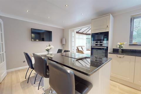 1 Ash Croft, Bradford, BD6 3QR