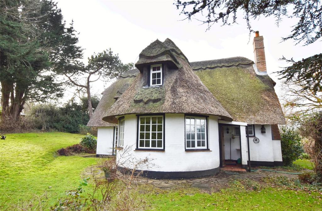 Cliff End Lane, Pett Level 3 bed detached house for sale £695,000