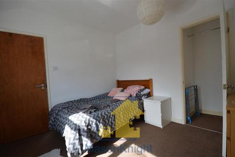 3 bedroom terraced house to rent - Gristhorpe Road, Selly Oak, Birmingham B29