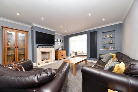 4 bedroom detached house for sale, The Pastures, Stevenage