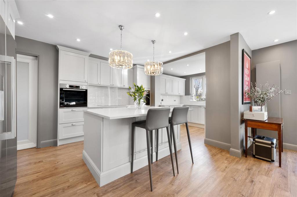 Coombe Lane, West Wimbledon, SW20 4 bed house for sale £1,825,000