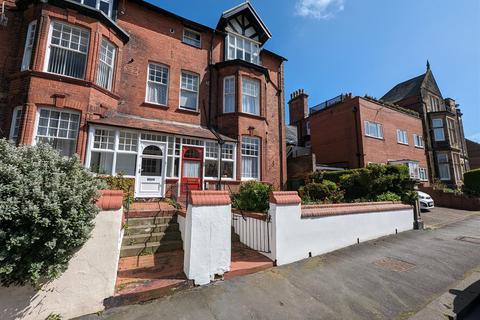 1 bedroom property for sale, West Street, Scarborough