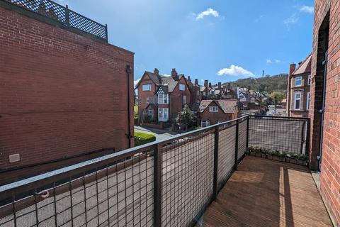 1 bedroom property for sale, West Street, Scarborough