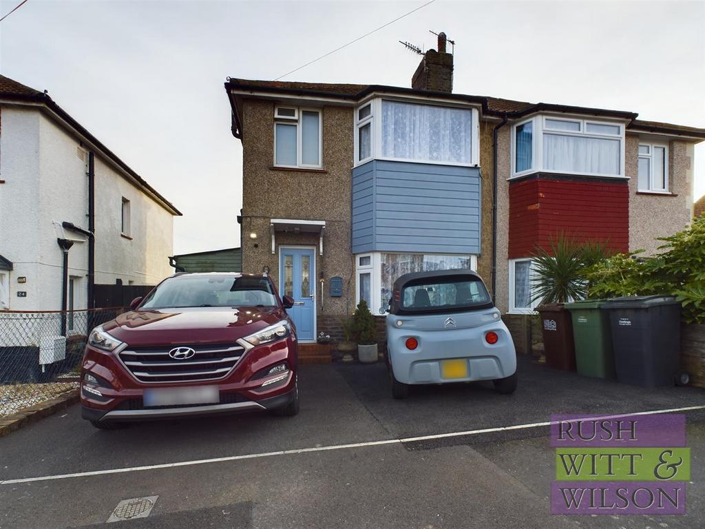 Hythe Avenue, St. LeonardsOnSea 3 bed semidetached house for sale