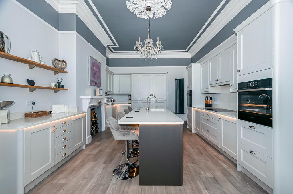 Kitchen 3