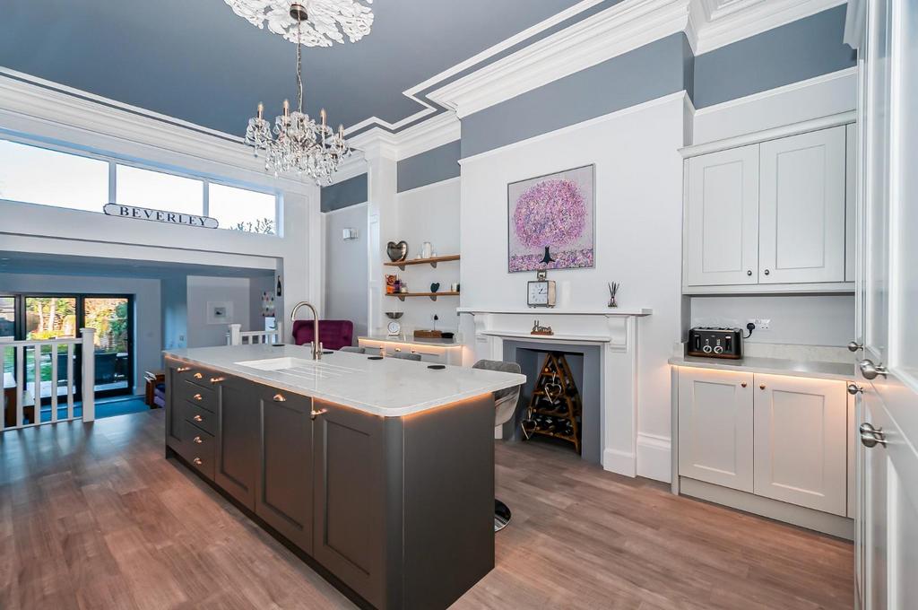 Kitchen 5