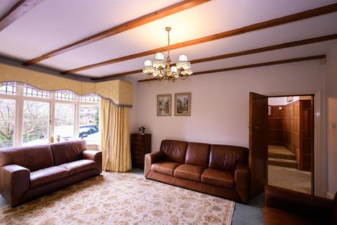 60 Fitz Roy Avenue, Birmingham, B17 8RJ