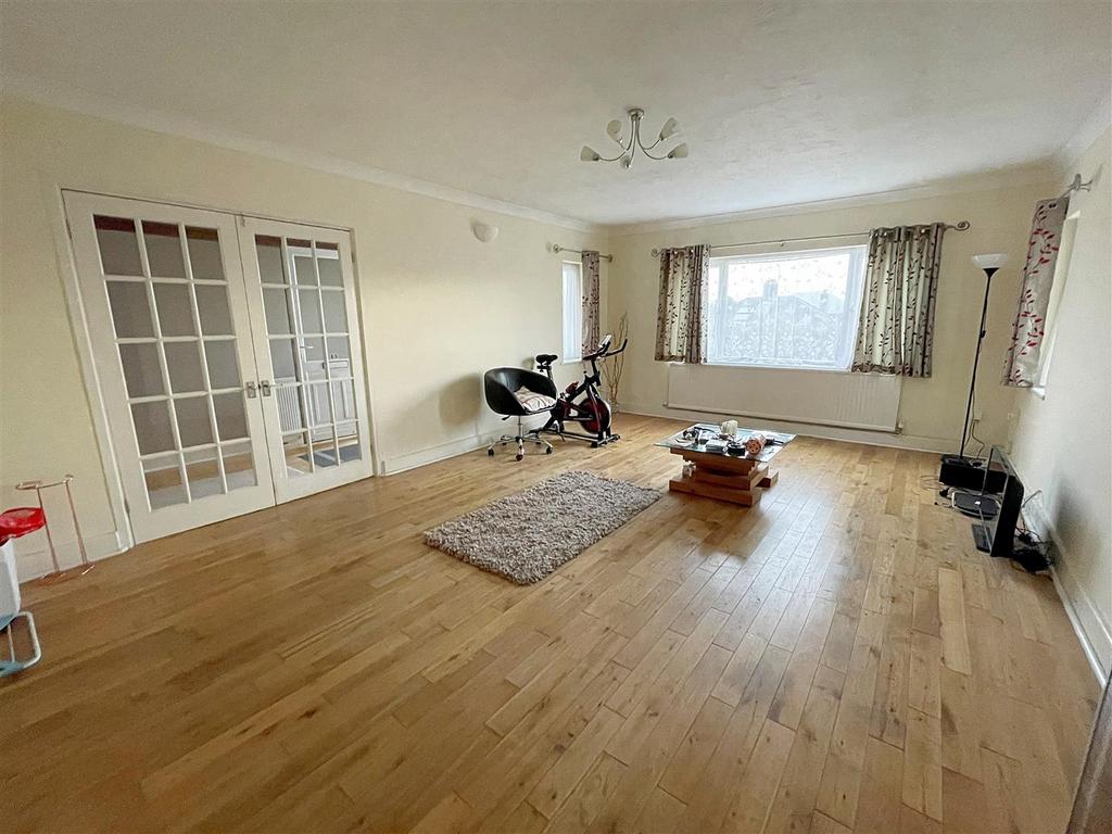 Hafod Cwnin, Carmarthen 2 bed detached bungalow for sale £230,000
