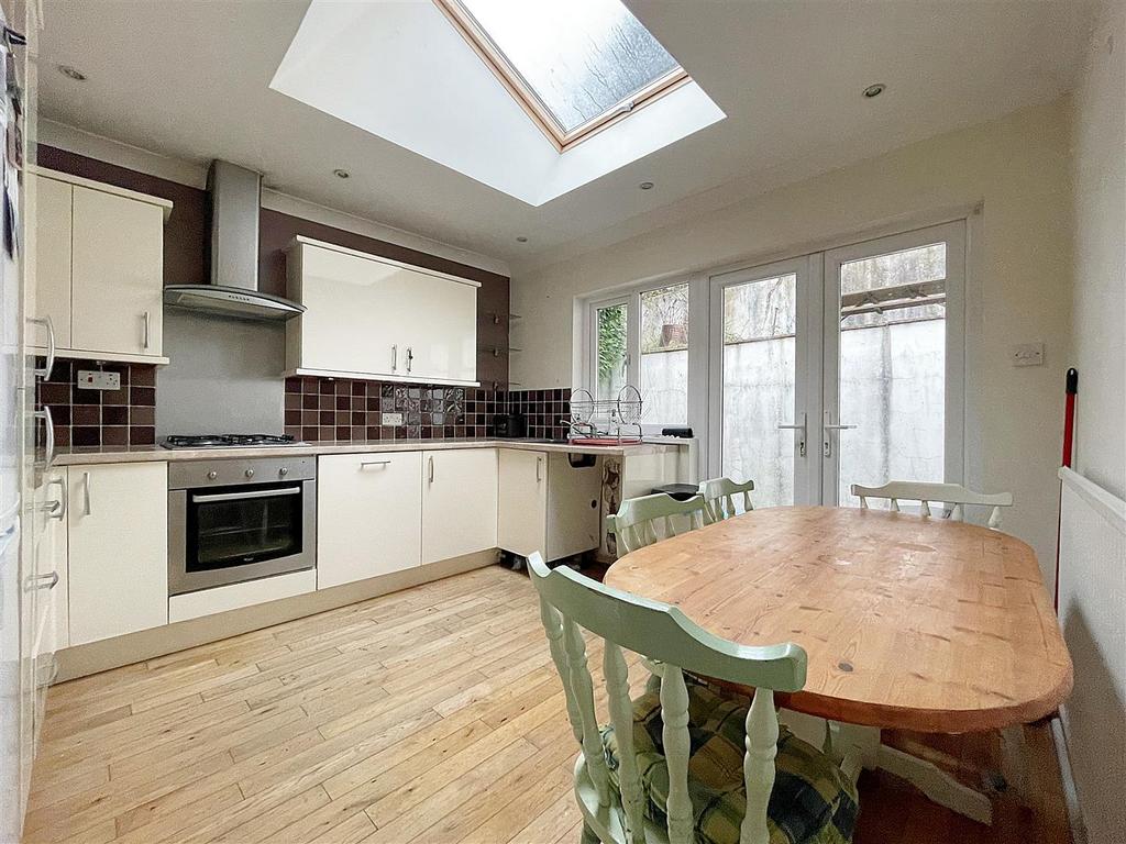 Hafod Cwnin, Carmarthen 2 bed detached bungalow for sale £230,000
