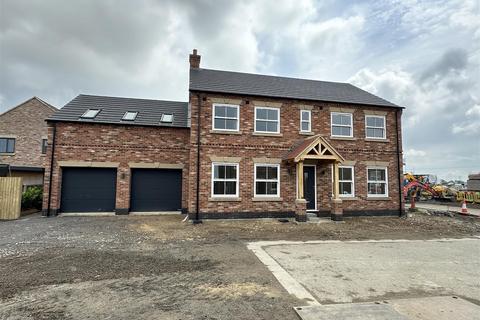 5 bedroom detached house for sale, Watson Drive, Eastrington