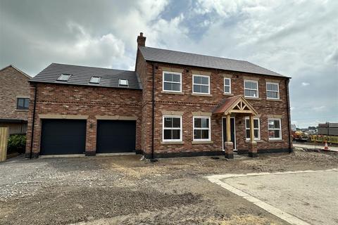 5 bedroom detached house for sale, Watson Drive, Eastrington