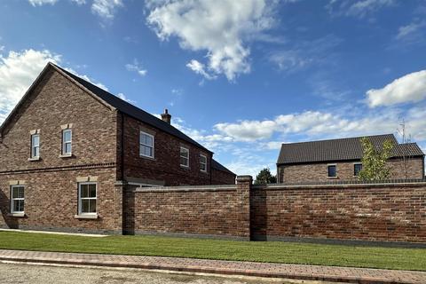 5 bedroom detached house for sale, Watson Drive, Eastrington