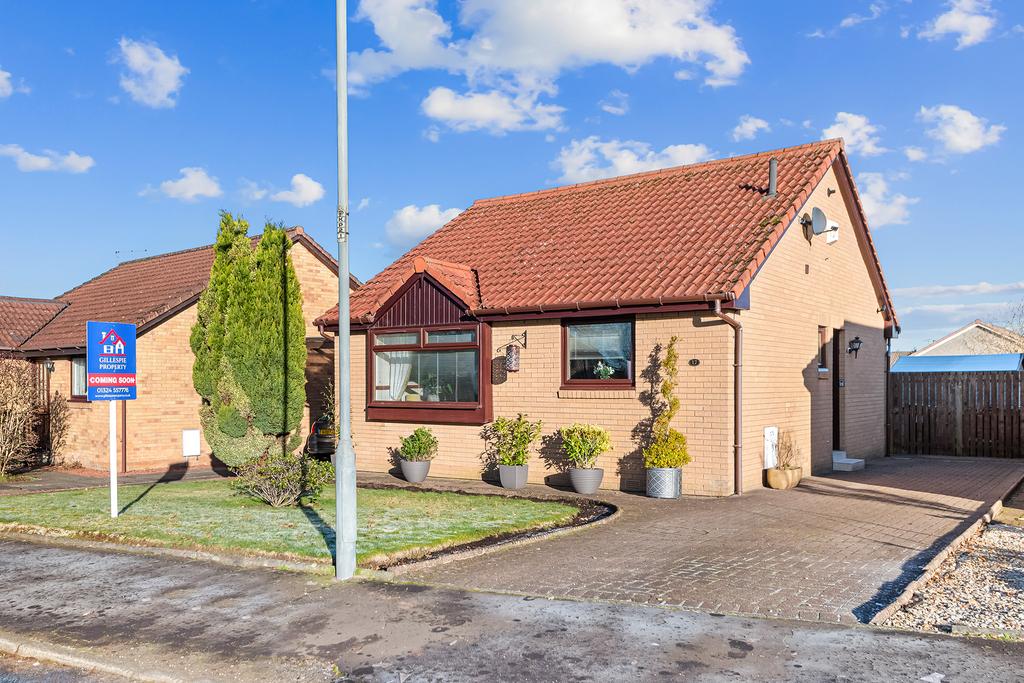 Maple Avenue, Stenhousemuir FK5 3 bed detached bungalow for sale £228,000