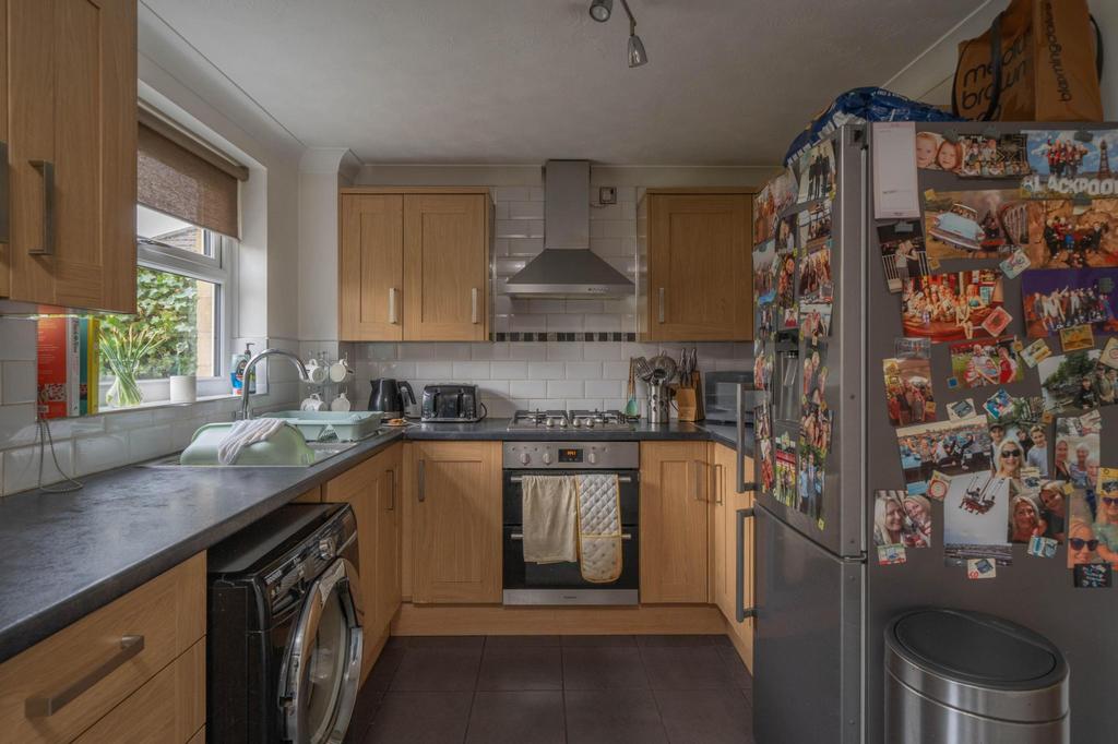Solomons View, Buxton, SK17 3 bed detached house for sale £325,000