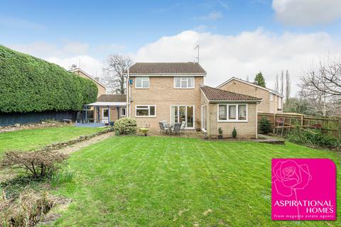 4 bedroom detached house for sale, Manor Gardens, Stanwick