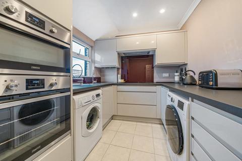 2 bedroom flat for sale, Merton Road, Wimbledon