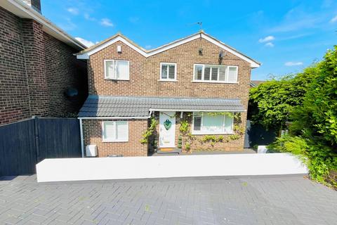 4 bedroom detached house for sale, West Bank Drive, Sheffield S25