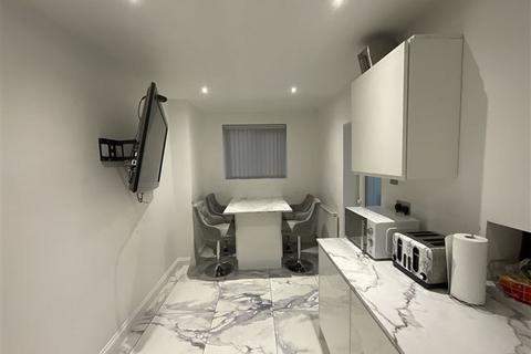 9 Hudson Road, Rotherham, S61 3EX