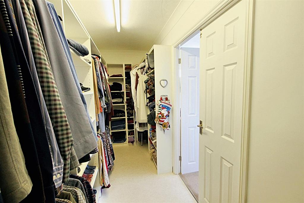 Walk in wardrobe