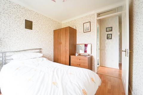 12 Vine Gardens, Weston-super-mare, BS22 6DN