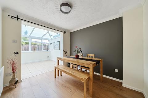 30 Abelia Close, West End, Woking, GU24 9PG