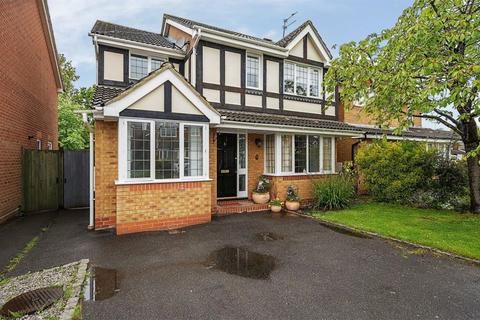 30 Abelia Close, West End, Woking, GU24 9PG