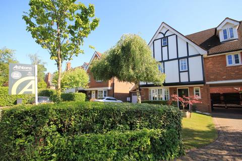 3 bedroom semi-detached house for sale, Austen Drive, Winwick, WA2