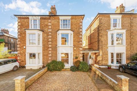 5 bedroom semi-detached house for sale, Denmark Road, Ealing, W13