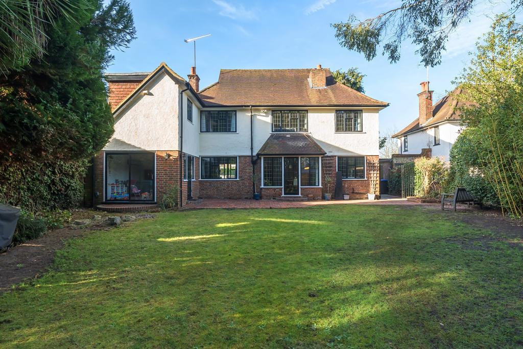 Oriental Road, Woking, GU22 4 bed detached house for sale £1,150,000