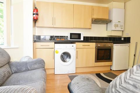 1 bedroom flat to rent, Birchfields Road, Manchester M13