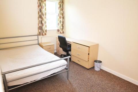 1 bedroom flat to rent, Birchfields Road, Manchester M13