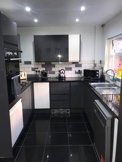 undefined, Cedar Grove, Manchester M14
