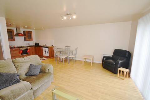 2 bedroom flat to rent, Percy Street, Manchester M15