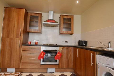 2 bedroom flat to rent, Percy Street, Manchester M15