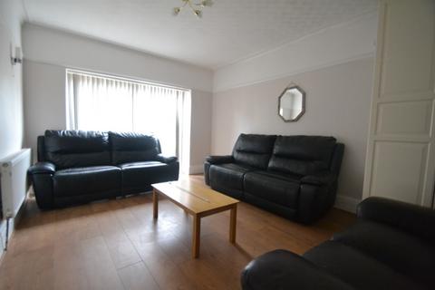 undefined, Austin Grove, Manchester M19