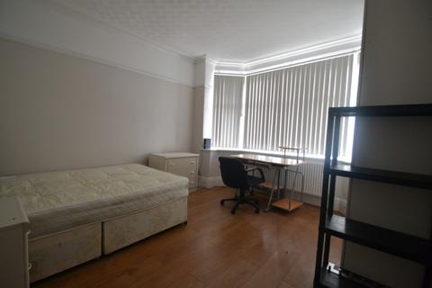 undefined, Austin Grove, Manchester M19