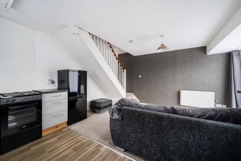 1 bedroom semi-detached house to rent, Akister Close,  Buckingham,  MK18