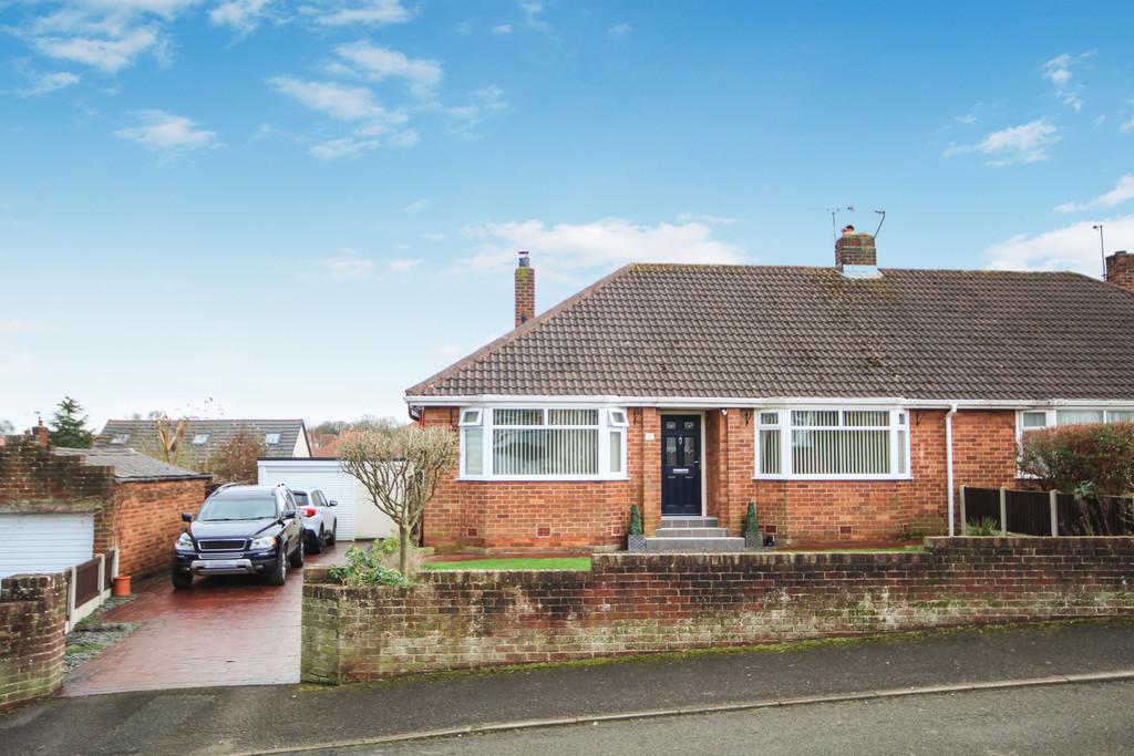 Wepre Hall Crescent, Connahs Quay, Deeside 3 bed semidetached bungalow for sale £270,000