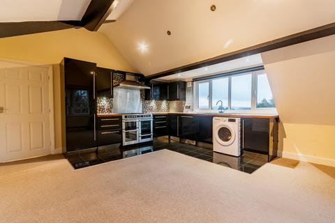 3 bedroom flat for sale, Parish Ghyll Drive, Ilkley, West Yorkshire, LS29